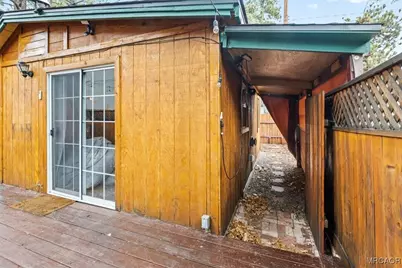 44361 Silver Pine Road, Sugarloaf, CA 92386 - Photo 20