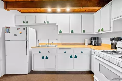 858 Norwood Lane, Big Bear City, CA 92314 - Photo 8