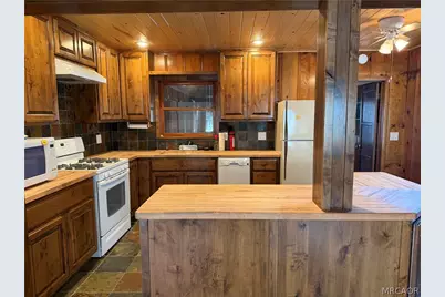 40226 Guinan Lane, Big Bear Lake, CA 92315 - Photo 12