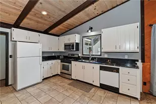 1066 Paradise Way, Big Bear City, CA 92314 - Photo 20