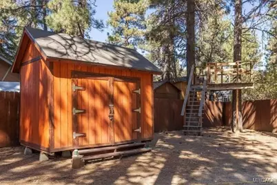 936 Wendy Avenue, Big Bear City, CA 92314 - Photo 30