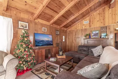 433 Catalina Road, Big Bear Lake, CA 92315 - Photo 6