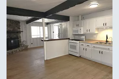 532 E Meadow Lane, Big Bear City, CA 92314 - Photo 10