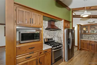 501 Wellsley, Lake Arrowhead, CA 92352 - Photo 10