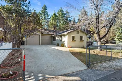 446 Moreno Lane, Sugarloaf, CA 92386 - Photo 2