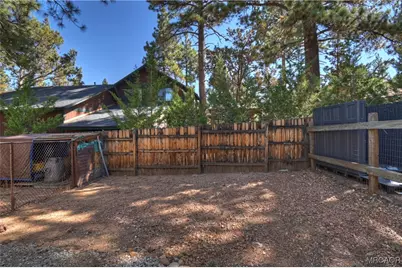 775 Riverside Avenue, Sugarloaf, CA 92386 - Photo 20