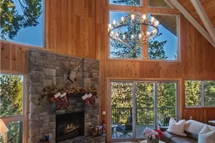 26621 Thunderbird Dr, Lake Arrowhead, CA 92391 - Photo 8