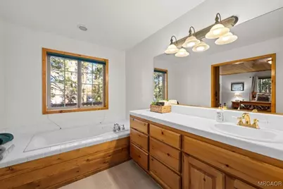 41640 Mockingbird Drive, Big Bear Lake, CA 92315 - Photo 12