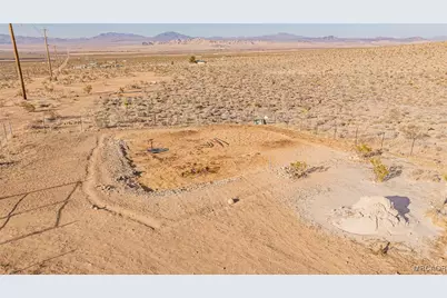 7077 Camprock Rd Road, Lucerne Valley, CA 92356 - Photo 10