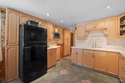 38855 Big Bear Boulevard, Big Bear Lake, CA 92315 - Photo 10