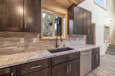 478 Cedar Lane, Sugarloaf, CA 92386 - Photo 14