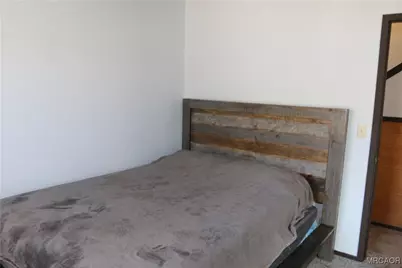 42537 Moonridge Road, Big Bear Lake, CA 92315 - Photo 10