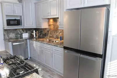 42537 Moonridge Road, Big Bear Lake, CA 92315 - Photo 2