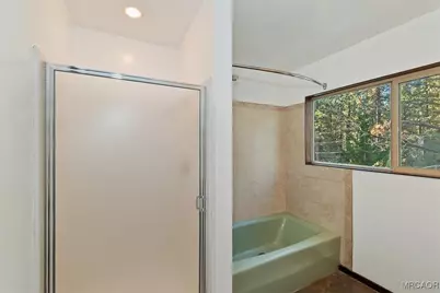 383 Catalina Road, Big Bear Lake, CA 92315 - Photo 22