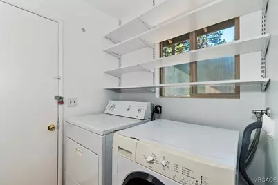 383 Catalina Road, Big Bear Lake, CA 92315 - Photo 24