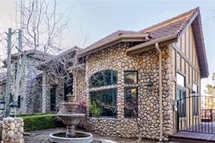 293 Fairway Dr, Lake Arrowhead, CA 92352 - Photo 2