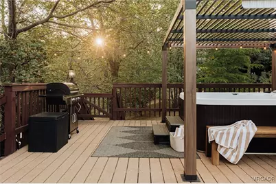 28000 West Shore Road, Lake Arrowhead, CA 92352 - Photo 20