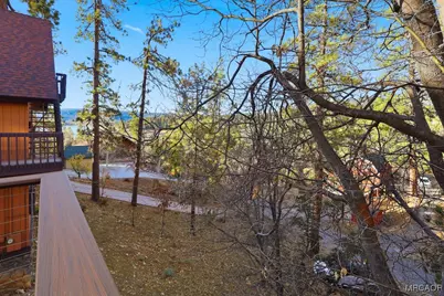 1053 Bruin Trail, Fawnskin, CA 92333 - Photo 4