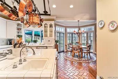 699 Brentwood Drive, Lake Arrowhead, CA 92352 - Photo 6
