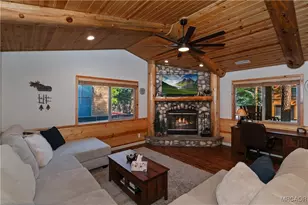 346 Leonard Ln, Sugarloaf, CA 92386 - Photo 8