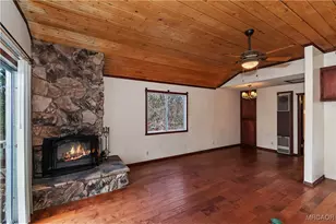 245 Vista Ln, Sugarloaf, CA 92386 - Photo 8