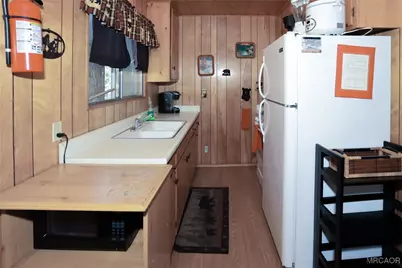 641 Sugarloaf Boulevard, Big Bear City, CA 92314 - Photo 8