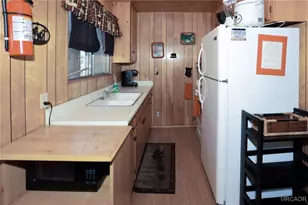 641 Sugarloaf Blvd, Big Bear City, CA 92314 - Photo 8