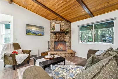 937 E Fairway Boulevard, Big Bear City, CA 92314 - Photo 6