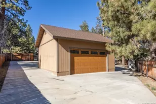 200 Muroc Dr, Big Bear City, CA 92314 - Photo 30