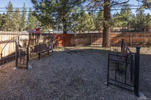 200 Muroc Dr, Big Bear City, CA 92314 - Photo 32
