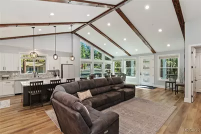 610 Blue Jay Road, Big Bear Lake, CA 92315 - Photo 14