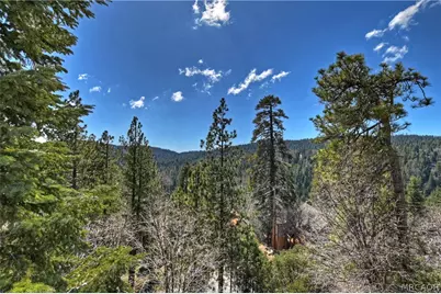 26520 Walnut Hills Drive, Lake Arrowhead, CA 92352 - Photo 32