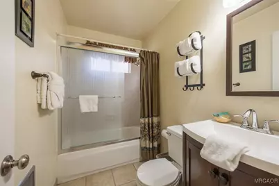 390 Spruce Lane, Sugarloaf, CA 92386 - Photo 14