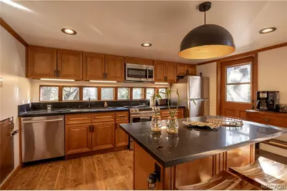 1370 Calgary Drive, Lake Arrowhead, CA 92352 - Photo 12