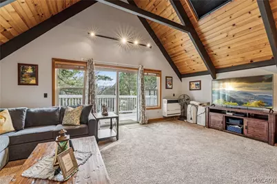 200 Birchwood Drive, Lake Arrowhead, CA 92317 - Photo 24