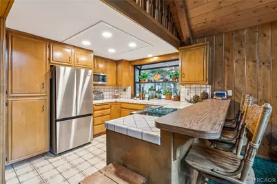 184 Massive Road, Lake Arrowhead, CA 92317 - Photo 8