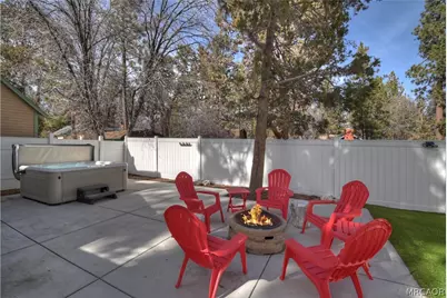 44634 Barton Lane, Sugarloaf, CA 92386 - Photo 8