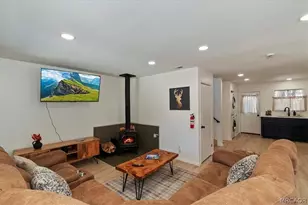 569 Lakewood, Big Bear Lake, CA 92315 - Photo 6