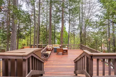 414 Pioneer Road, Lake Arrowhead, CA 92352 - Photo 18