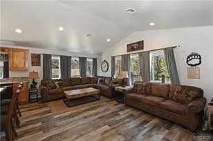 42527 Willow Ave, Big Bear Lake, CA 92315 - Photo 16