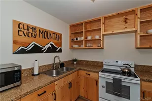 277 Wabash Ln, Sugarloaf, CA 92386 - Photo 8