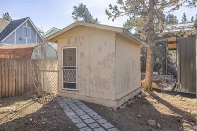 151 Vista Lane, Sugarloaf, CA 92386 - Photo 22