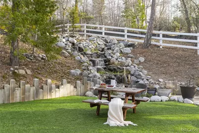 28537 North Shore Road, Lake Arrowhead, CA 92352 - Photo 20