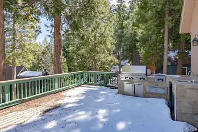 277 Grizzly Road, Lake Arrowhead, CA 92317 - Photo 14