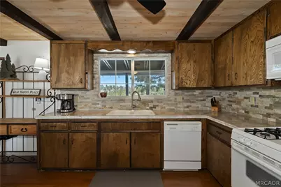 43291 Shasta Road, Big Bear Lake, CA 92315 - Photo 16