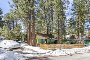 903 W Rainbow Blvd, Big Bear City, CA 92314 - Photo 42