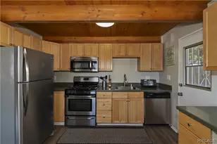 728 W Aeroplane Blvd, Big Bear City, CA 92314 - Photo 14