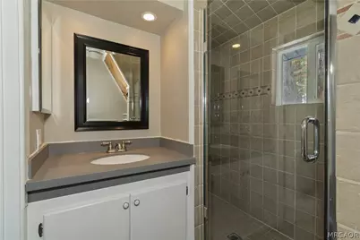 728 W Aeroplane Boulevard, Big Bear City, CA 92314 - Photo 20