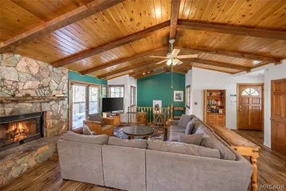 43472 Primrose Drive, Big Bear Lake, CA 92315 - Photo 8