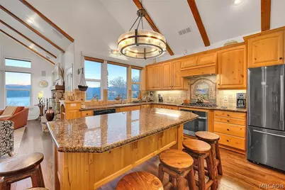 27431 Alpen Drive, Lake Arrowhead, CA 92352 - Photo 14